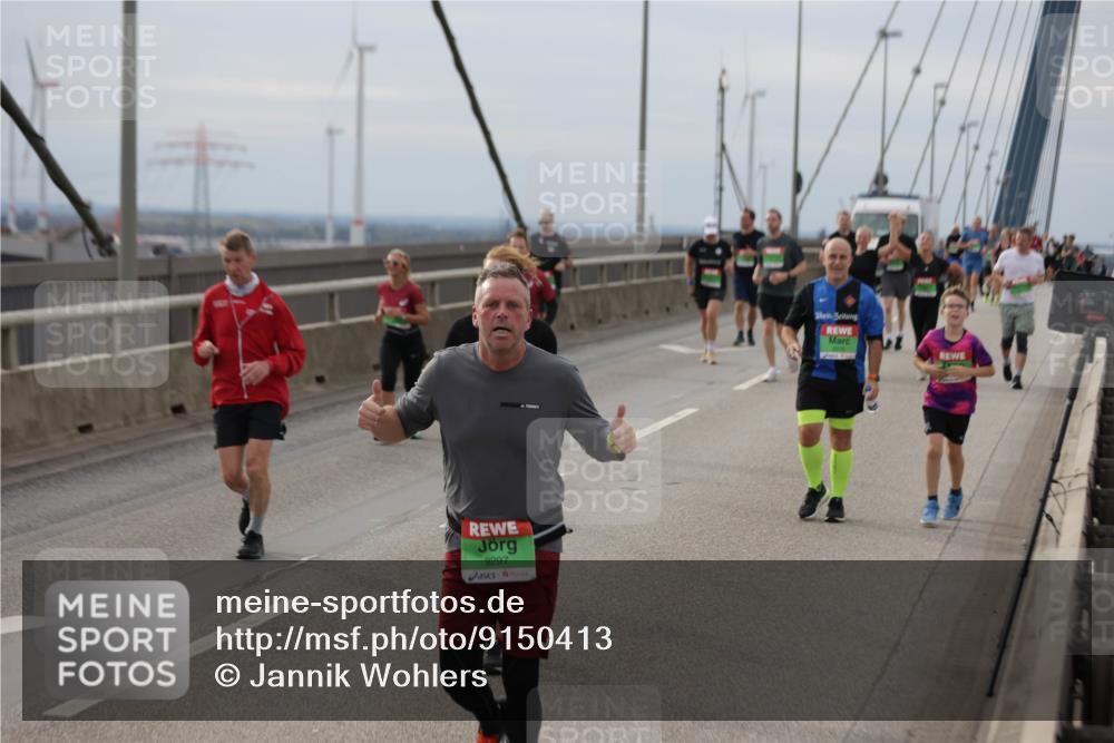 03.10.2025 - Köhlbrandbrückenlauf Jannik Wohlers http://msf.ph/oto/9150413 03.10.2025 15:55:48 Position 1 9297 meine-sportfotos.de