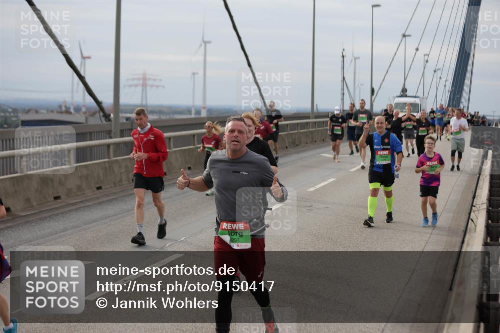 03.10.2025 - Köhlbrandbrückenlauf Jannik Wohlers http://msf.ph/oto/9150417 03.10.2025 15:55:48 Position 1 297 meine-sportfotos.de