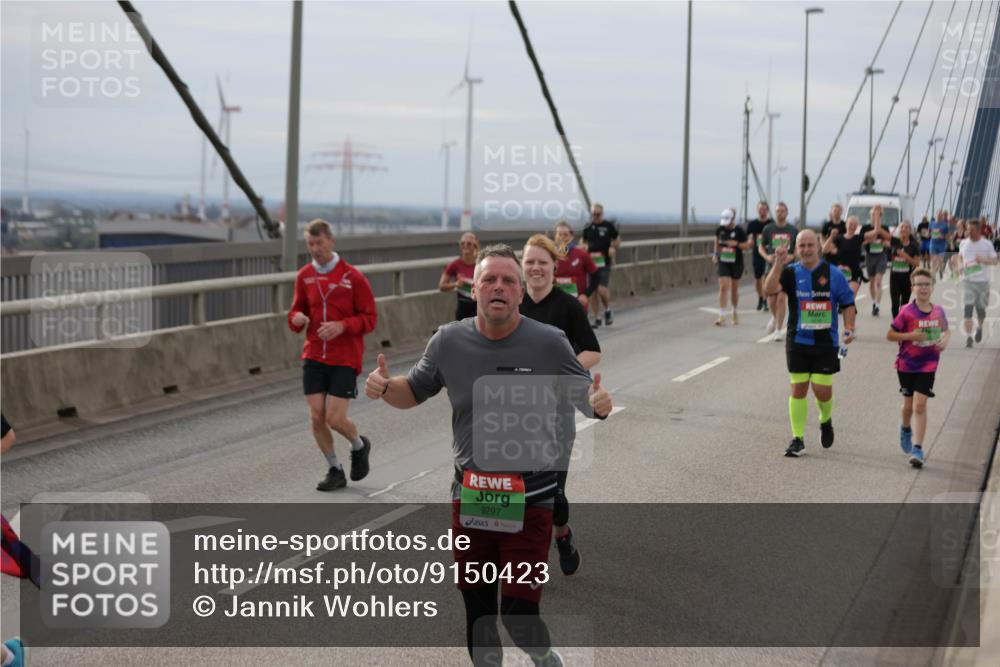 03.10.2025 - Köhlbrandbrückenlauf Jannik Wohlers http://msf.ph/oto/9150423 03.10.2025 15:55:48 Position 1 9297 meine-sportfotos.de