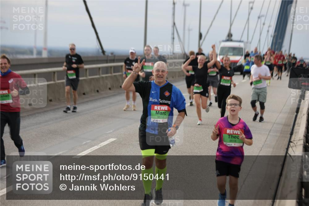 03.10.2025 - Köhlbrandbrückenlauf Jannik Wohlers http://msf.ph/oto/9150441 03.10.2025 15:55:50 Position 1 9516, 9518 meine-sportfotos.de