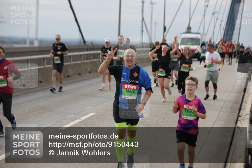 03.10.2025 - Köhlbrandbrückenlauf Jannik Wohlers http://msf.ph/oto/9150443 03.10.2025 15:55:50 Position 1 9516, 9518 meine-sportfotos.de