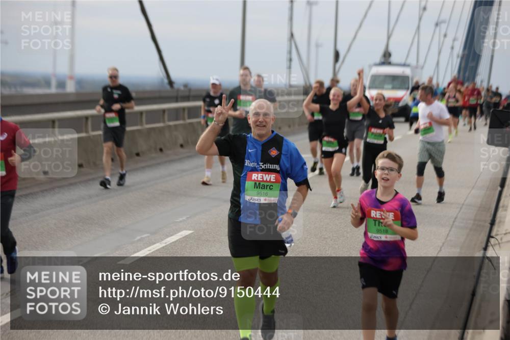 03.10.2025 - Köhlbrandbrückenlauf Jannik Wohlers http://msf.ph/oto/9150444 03.10.2025 15:55:50 Position 1 9516, 9518 meine-sportfotos.de