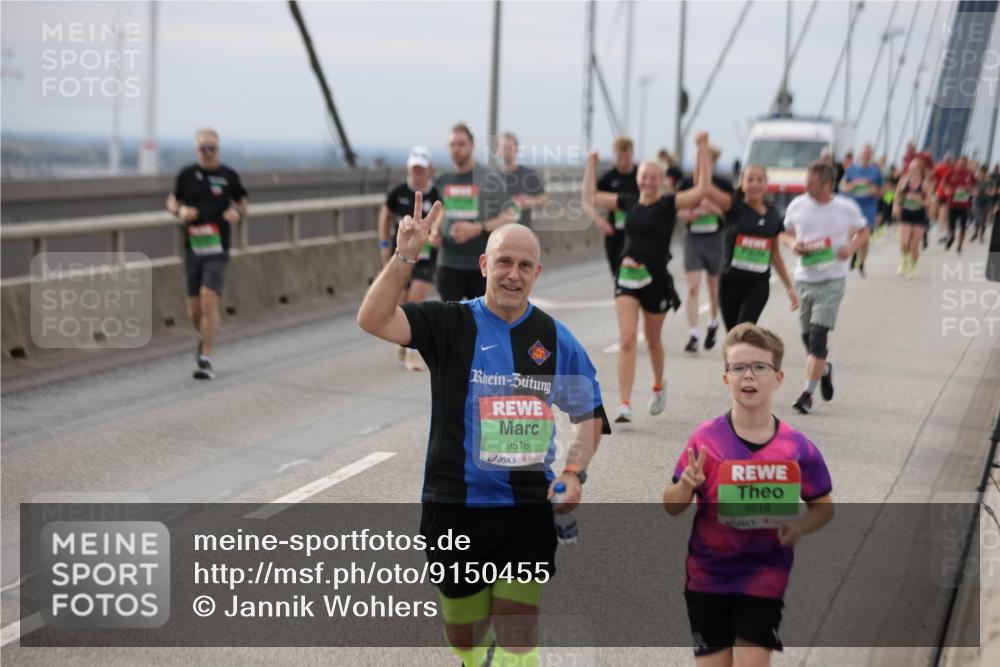 03.10.2025 - Köhlbrandbrückenlauf Jannik Wohlers http://msf.ph/oto/9150455 03.10.2025 15:55:51 Position 1 9516, 9518 meine-sportfotos.de