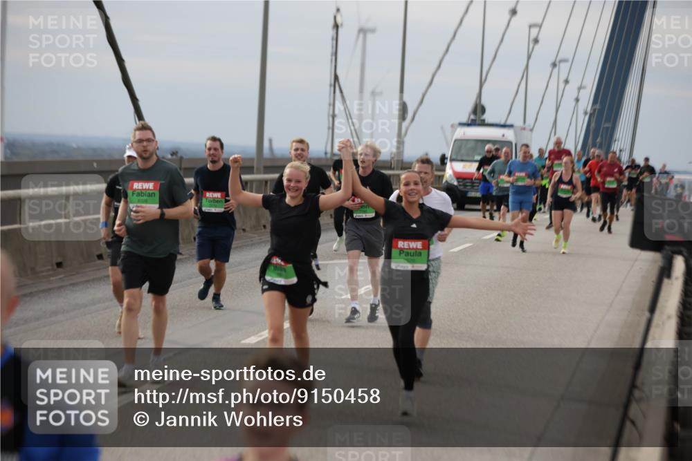 03.10.2025 - Köhlbrandbrückenlauf Jannik Wohlers http://msf.ph/oto/9150458 03.10.2025 15:55:52 Position 1  meine-sportfotos.de