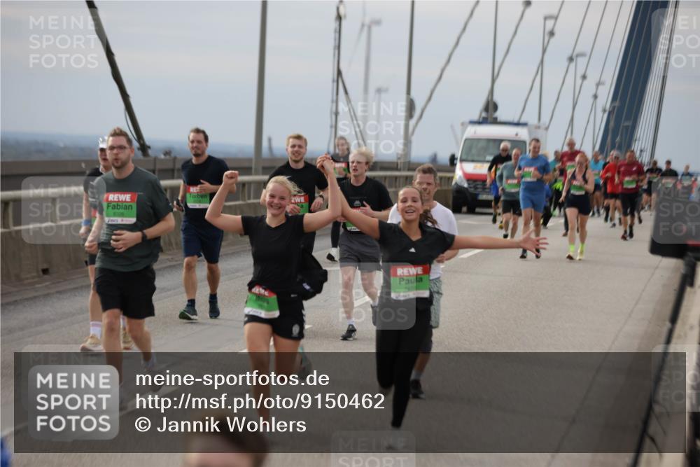 03.10.2025 - Köhlbrandbrückenlauf Jannik Wohlers http://msf.ph/oto/9150462 03.10.2025 15:55:52 Position 1 6 meine-sportfotos.de