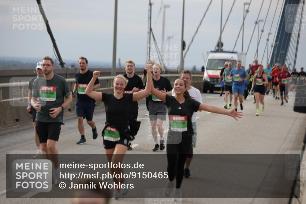 03.10.2025 - Köhlbrandbrückenlauf Jannik Wohlers http://msf.ph/oto/9150465 03.10.2025 15:55:52 Position 1 8326, 7670 meine-sportfotos.de