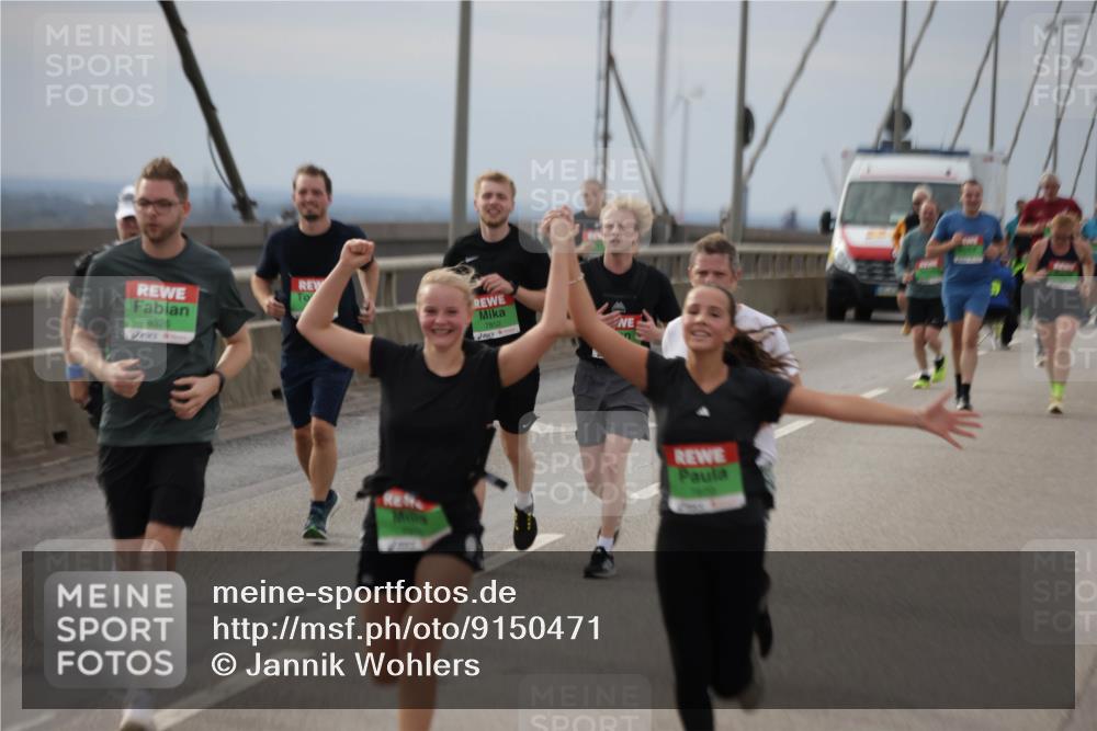 03.10.2025 - Köhlbrandbrückenlauf Jannik Wohlers http://msf.ph/oto/9150471 03.10.2025 15:55:53 Position 1 8326, 7852 meine-sportfotos.de