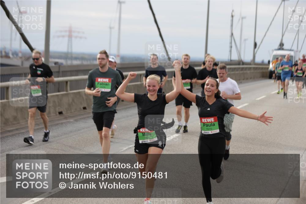 03.10.2025 - Köhlbrandbrückenlauf Jannik Wohlers http://msf.ph/oto/9150481 03.10.2025 15:55:54 Position 1 7876, 7670 meine-sportfotos.de