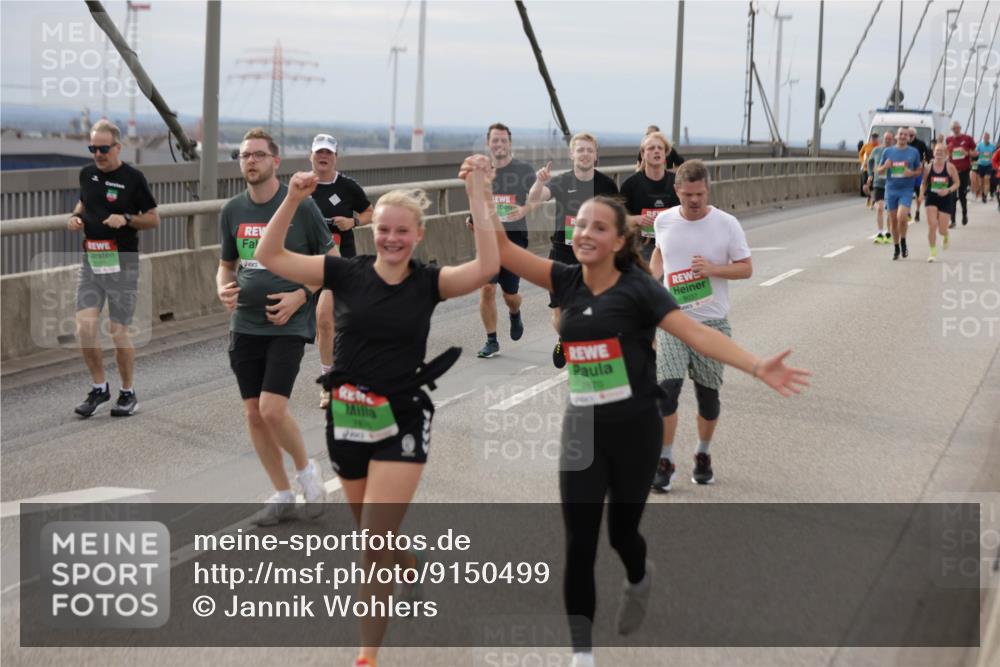 03.10.2025 - Köhlbrandbrückenlauf Jannik Wohlers http://msf.ph/oto/9150499 03.10.2025 15:55:55 Position 1 7670 meine-sportfotos.de