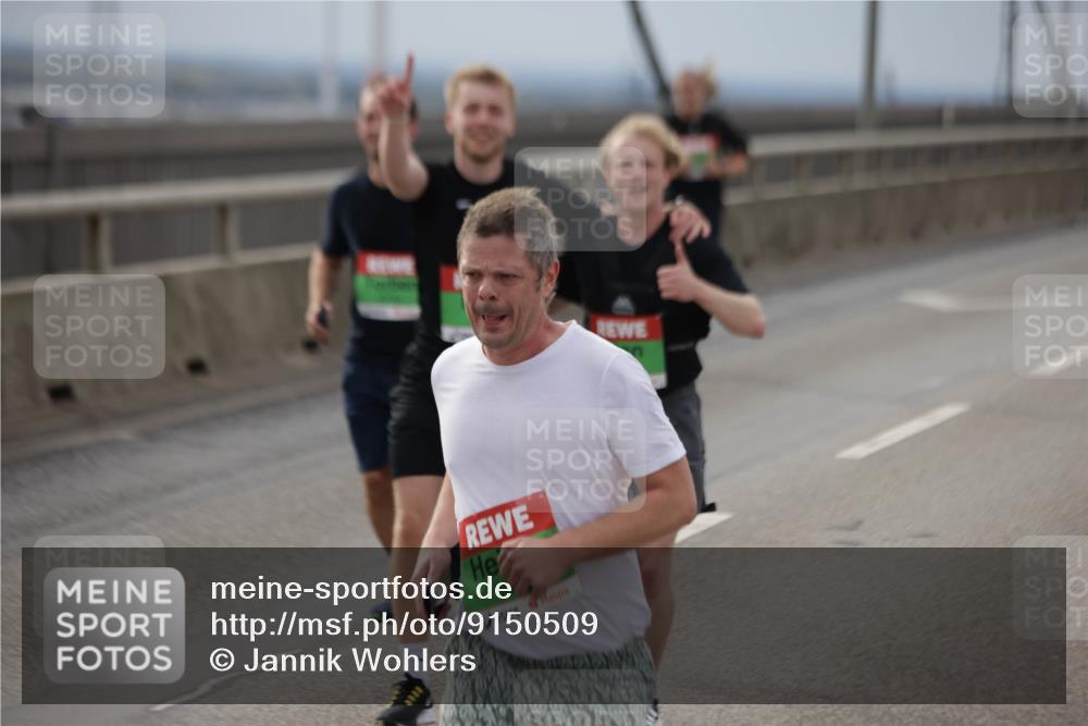 03.10.2025 - Köhlbrandbrückenlauf Jannik Wohlers http://msf.ph/oto/9150509 03.10.2025 15:55:56 Position 1 80 meine-sportfotos.de