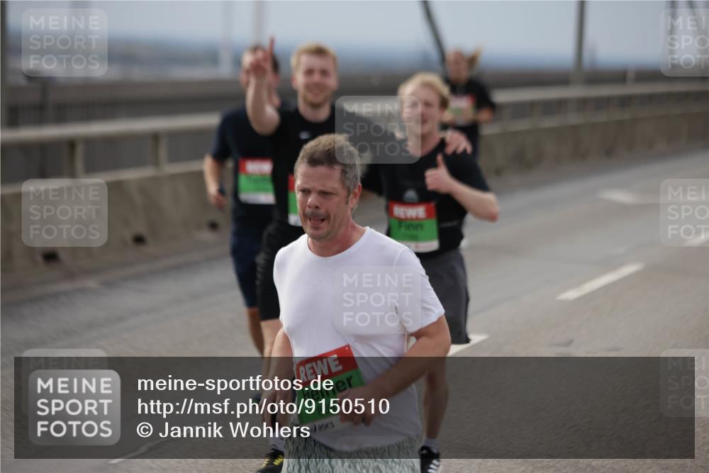 03.10.2025 - Köhlbrandbrückenlauf Jannik Wohlers http://msf.ph/oto/9150510 03.10.2025 15:55:56 Position 1 803 meine-sportfotos.de