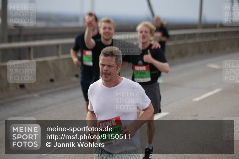 03.10.2025 - Köhlbrandbrückenlauf Jannik Wohlers http://msf.ph/oto/9150511 03.10.2025 15:55:56 Position 1 8037 meine-sportfotos.de