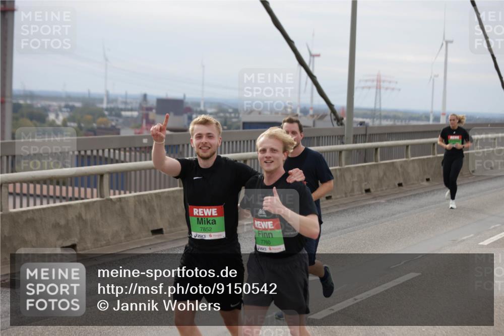 03.10.2025 - Köhlbrandbrückenlauf Jannik Wohlers http://msf.ph/oto/9150542 03.10.2025 15:55:59 Position 1 7852, 7760 meine-sportfotos.de