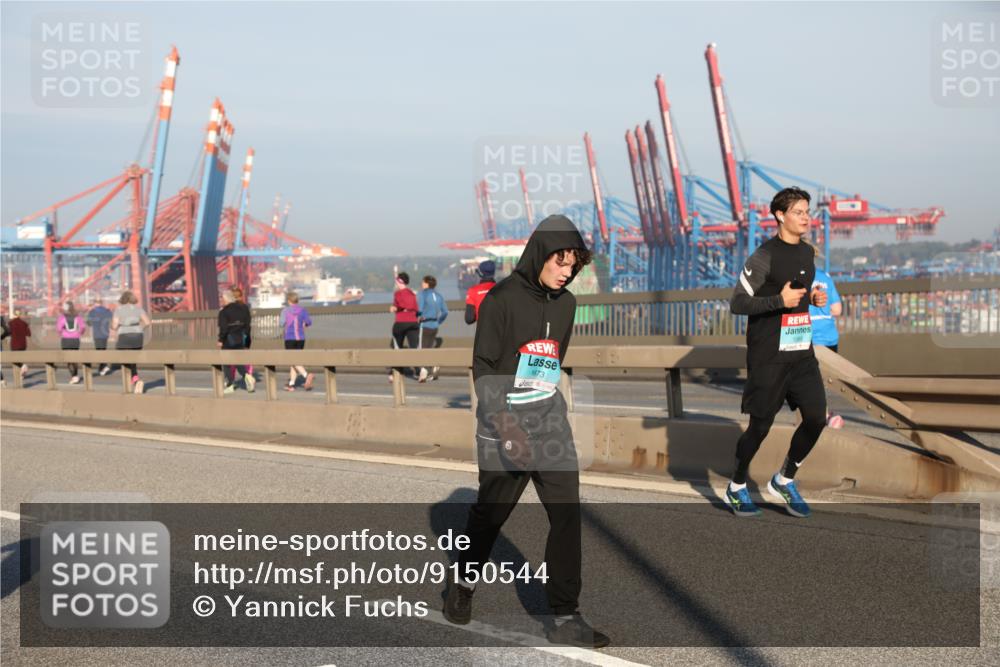 03.10.2025 - Köhlbrandbrückenlauf Yannick Fuchs http://msf.ph/oto/9150544 03.10.2025 08:42:39 Position 2 1673 meine-sportfotos.de