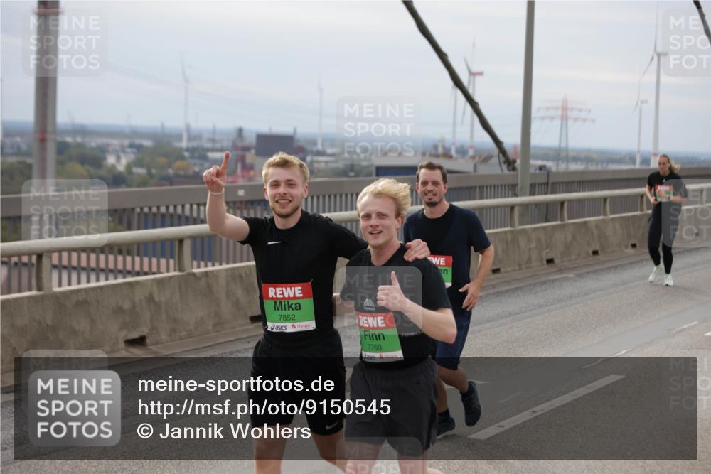 03.10.2025 - Köhlbrandbrückenlauf Jannik Wohlers http://msf.ph/oto/9150545 03.10.2025 15:55:59 Position 1 7852, 7760 meine-sportfotos.de