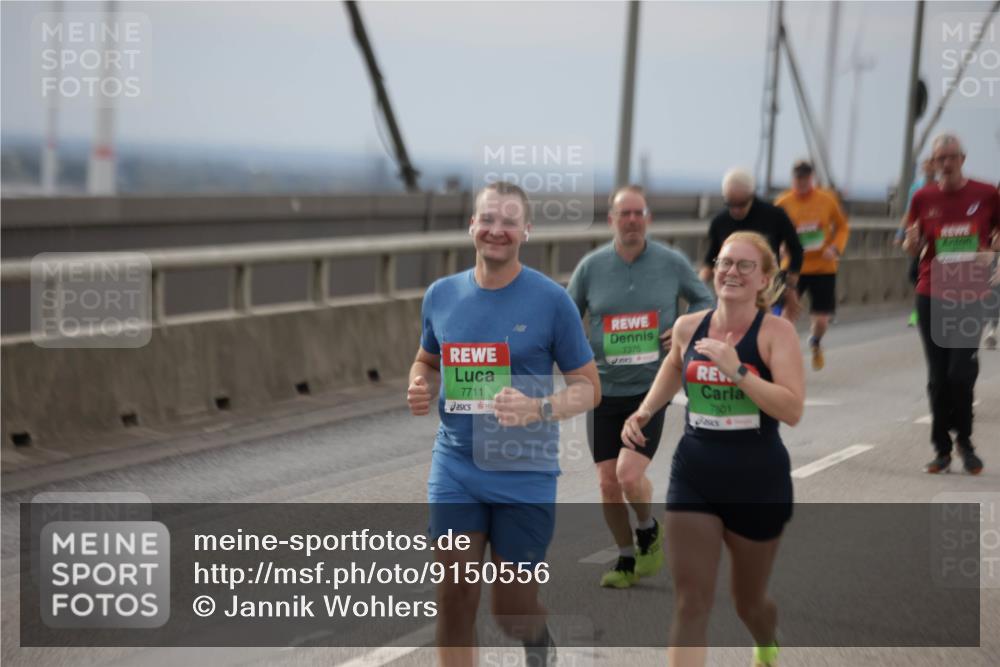 03.10.2025 - Köhlbrandbrückenlauf Jannik Wohlers http://msf.ph/oto/9150556 03.10.2025 15:56:01 Position 1 7711, 7375, 7801 meine-sportfotos.de