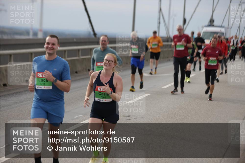 03.10.2025 - Köhlbrandbrückenlauf Jannik Wohlers http://msf.ph/oto/9150567 03.10.2025 15:56:03 Position 1 7711, 7801 meine-sportfotos.de