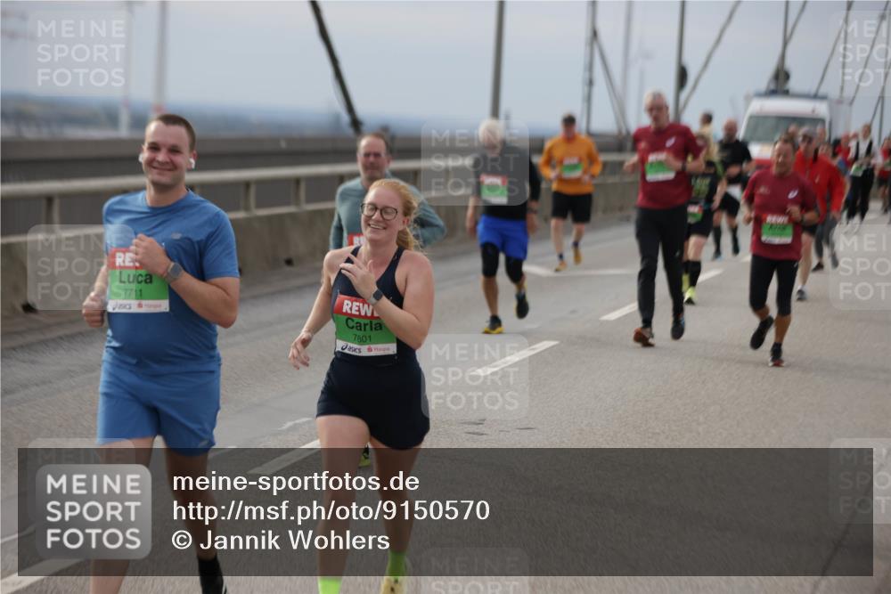 03.10.2025 - Köhlbrandbrückenlauf Jannik Wohlers http://msf.ph/oto/9150570 03.10.2025 15:56:03 Position 1 7711, 7801 meine-sportfotos.de