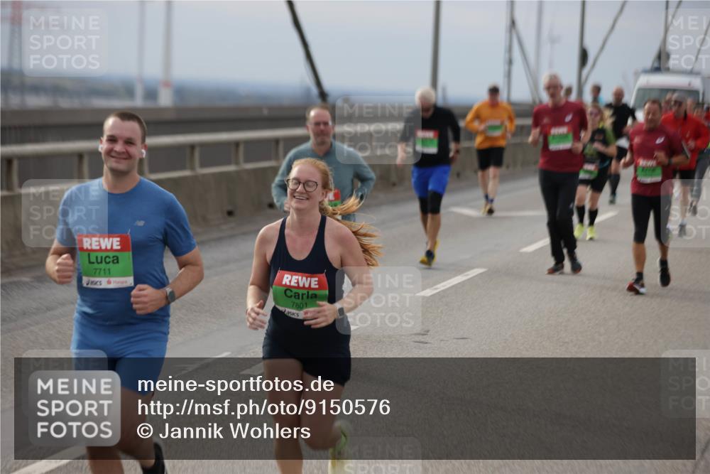 03.10.2025 - Köhlbrandbrückenlauf Jannik Wohlers http://msf.ph/oto/9150576 03.10.2025 15:56:03 Position 1 7711, 7801 meine-sportfotos.de