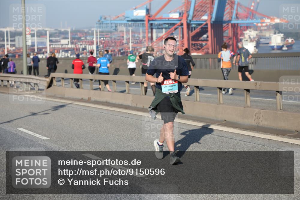 03.10.2025 - Köhlbrandbrückenlauf Yannick Fuchs http://msf.ph/oto/9150596 03.10.2025 08:42:48 Position 2 1506 meine-sportfotos.de