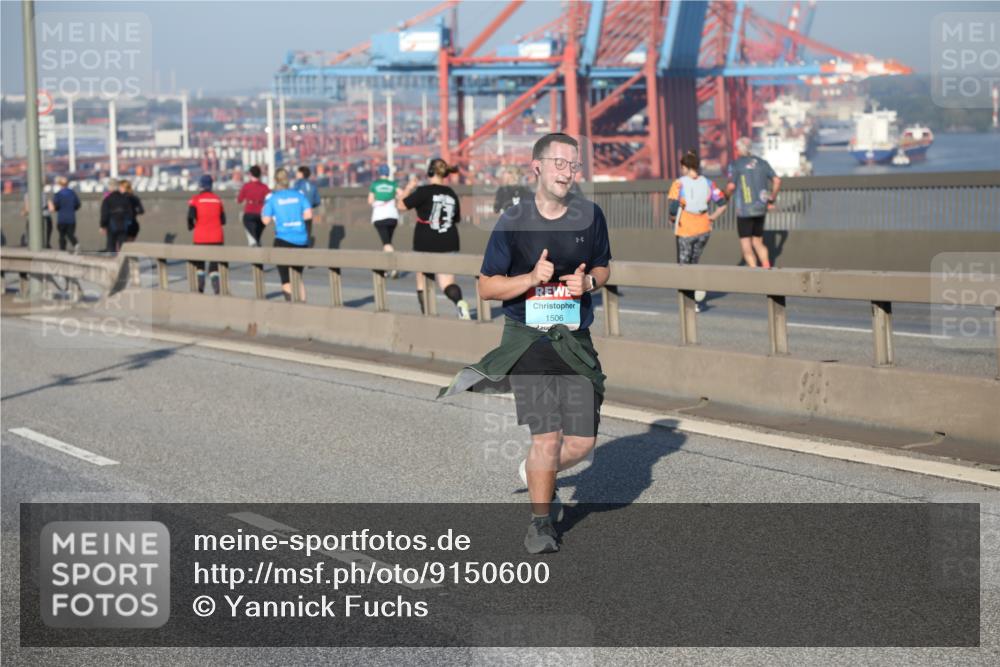 03.10.2025 - Köhlbrandbrückenlauf Yannick Fuchs http://msf.ph/oto/9150600 03.10.2025 08:42:48 Position 2 1506 meine-sportfotos.de