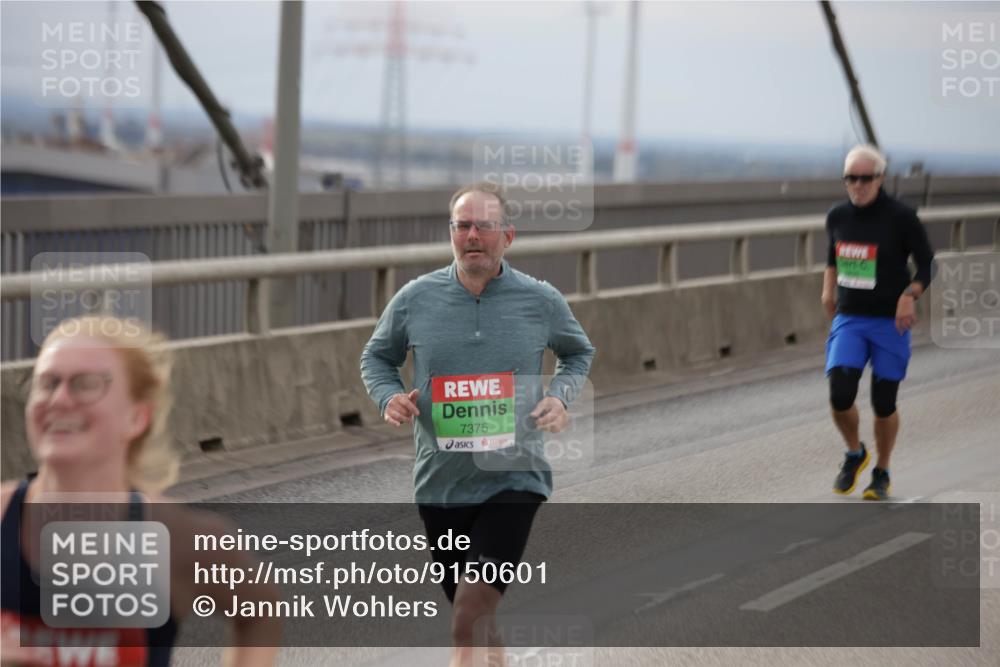 03.10.2025 - Köhlbrandbrückenlauf Jannik Wohlers http://msf.ph/oto/9150601 03.10.2025 15:56:04 Position 1 7375, 6 meine-sportfotos.de