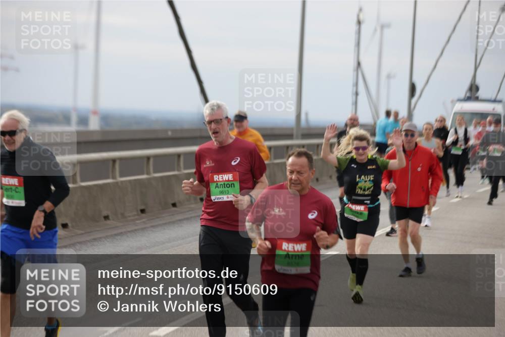03.10.2025 - Köhlbrandbrückenlauf Jannik Wohlers http://msf.ph/oto/9150609 03.10.2025 15:56:07 Position 1 9613, 8574 meine-sportfotos.de