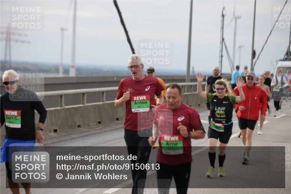 03.10.2025 - Köhlbrandbrückenlauf Jannik Wohlers http://msf.ph/oto/9150613 03.10.2025 15:56:07 Position 1 8800, 9613 meine-sportfotos.de