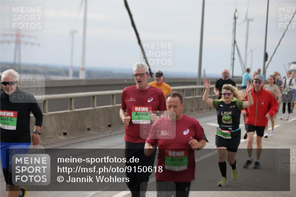 03.10.2025 - Köhlbrandbrückenlauf Jannik Wohlers http://msf.ph/oto/9150618 03.10.2025 15:56:07 Position 1 8830, 9613 meine-sportfotos.de