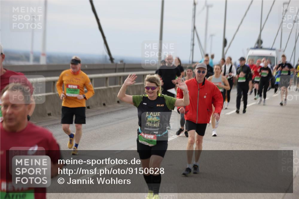 03.10.2025 - Köhlbrandbrückenlauf Jannik Wohlers http://msf.ph/oto/9150628 03.10.2025 15:56:09 Position 1  meine-sportfotos.de