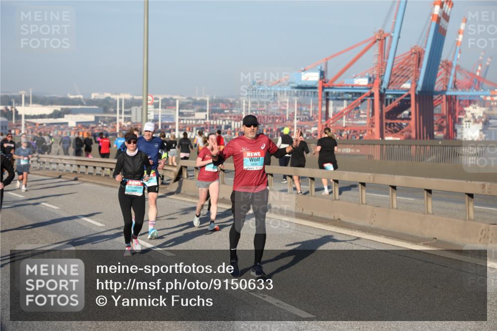 03.10.2025 - Köhlbrandbrückenlauf Yannick Fuchs http://msf.ph/oto/9150633 03.10.2025 08:42:55 Position 2 2814, 2696 meine-sportfotos.de