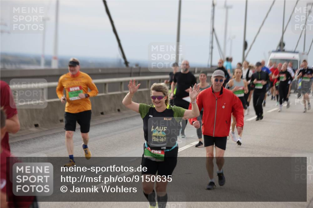 03.10.2025 - Köhlbrandbrückenlauf Jannik Wohlers http://msf.ph/oto/9150635 03.10.2025 15:56:09 Position 1  meine-sportfotos.de