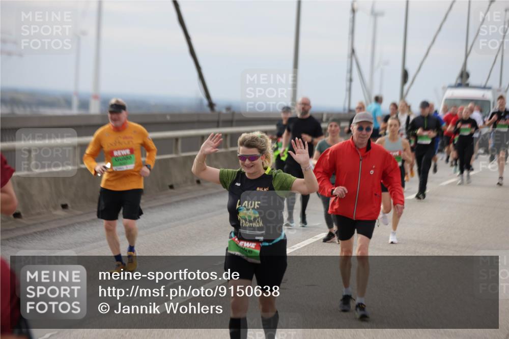 03.10.2025 - Köhlbrandbrückenlauf Jannik Wohlers http://msf.ph/oto/9150638 03.10.2025 15:56:09 Position 1 8 meine-sportfotos.de