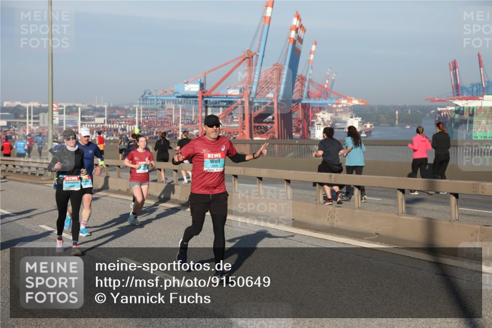 03.10.2025 - Köhlbrandbrückenlauf Yannick Fuchs http://msf.ph/oto/9150649 03.10.2025 08:42:56 Position 2 2696 meine-sportfotos.de