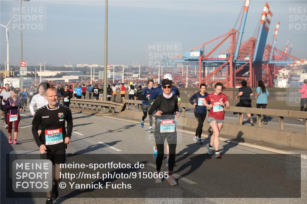 03.10.2025 - Köhlbrandbrückenlauf Yannick Fuchs http://msf.ph/oto/9150665 03.10.2025 08:42:58 Position 2 3320, 2814 meine-sportfotos.de