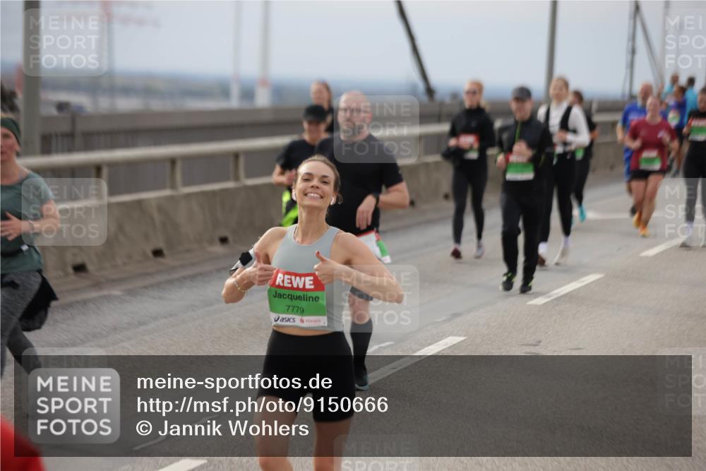03.10.2025 - Köhlbrandbrückenlauf Jannik Wohlers http://msf.ph/oto/9150666 03.10.2025 15:56:13 Position 1 7779 meine-sportfotos.de