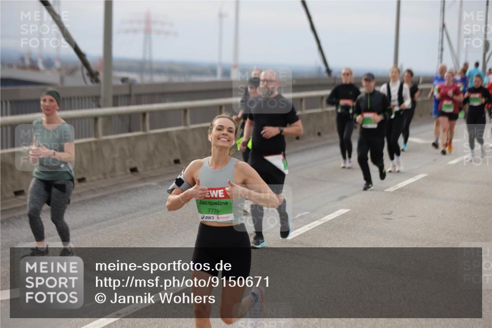03.10.2025 - Köhlbrandbrückenlauf Jannik Wohlers http://msf.ph/oto/9150671 03.10.2025 15:56:13 Position 1 7779 meine-sportfotos.de