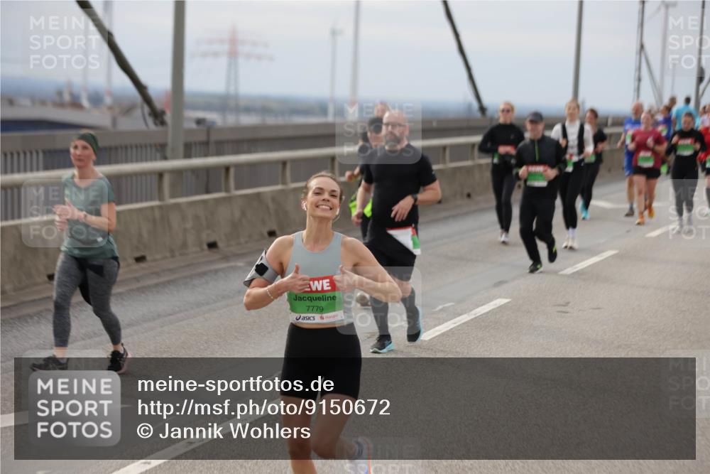 03.10.2025 - Köhlbrandbrückenlauf Jannik Wohlers http://msf.ph/oto/9150672 03.10.2025 15:56:13 Position 1 7779 meine-sportfotos.de