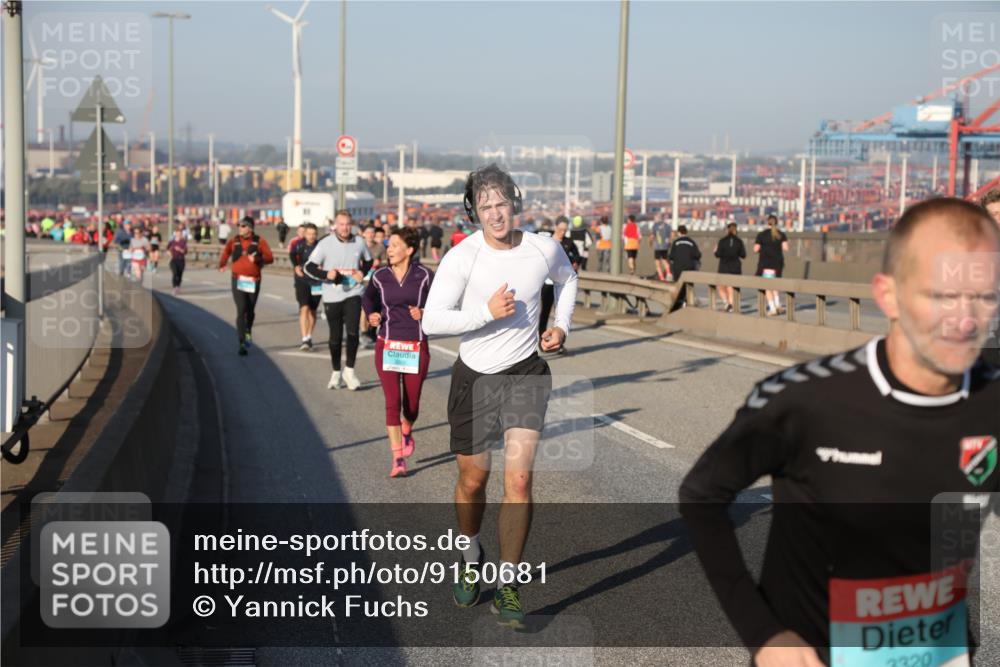 03.10.2025 - Köhlbrandbrückenlauf Yannick Fuchs http://msf.ph/oto/9150681 03.10.2025 08:42:59 Position 2 20 meine-sportfotos.de
