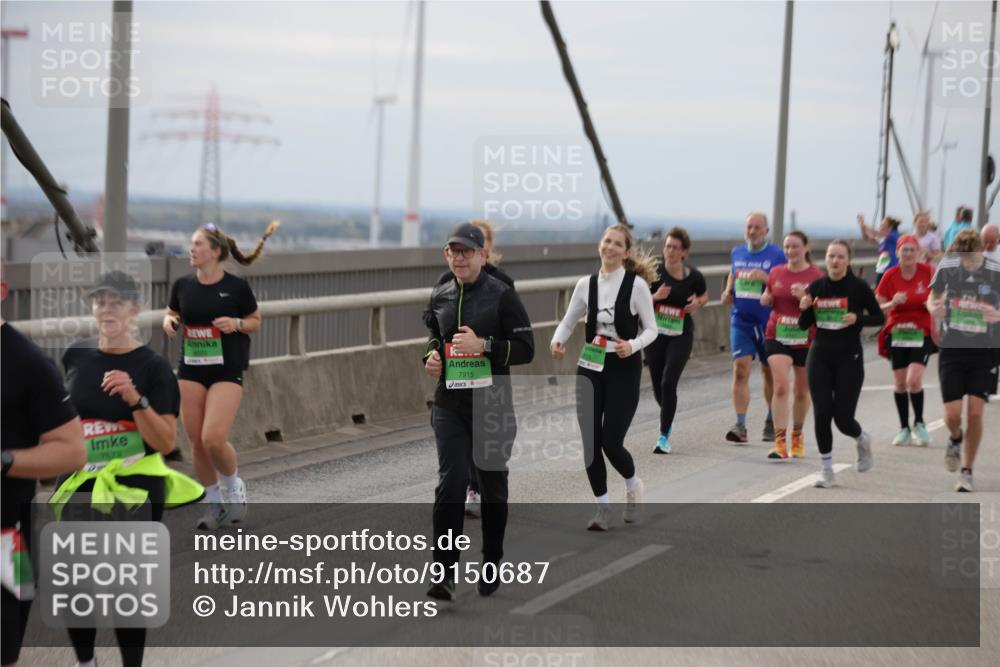 03.10.2025 - Köhlbrandbrückenlauf Jannik Wohlers http://msf.ph/oto/9150687 03.10.2025 15:56:16 Position 1 7578, 7915 meine-sportfotos.de