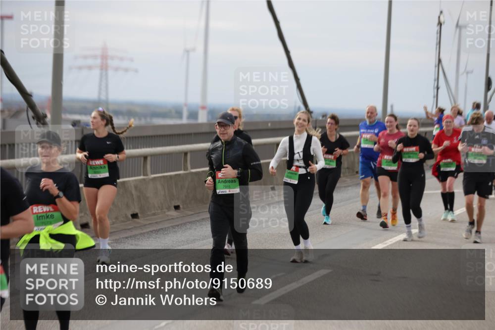 03.10.2025 - Köhlbrandbrückenlauf Jannik Wohlers http://msf.ph/oto/9150689 03.10.2025 15:56:16 Position 1 7579, 7915, 8155 meine-sportfotos.de