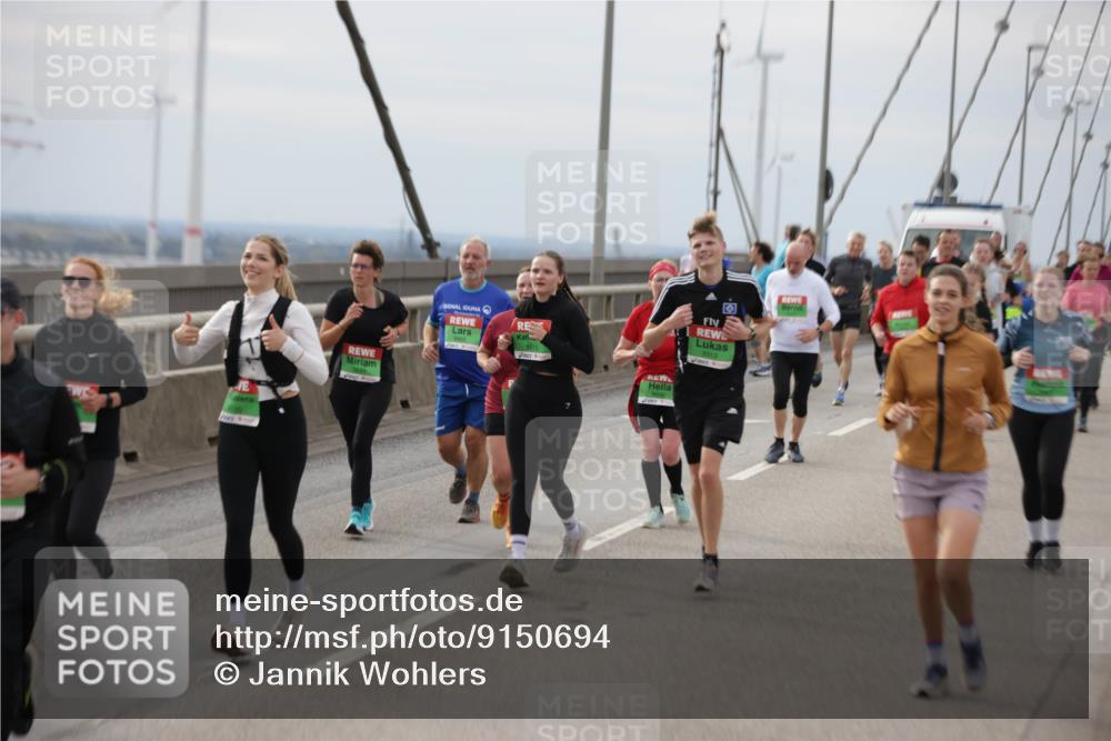 03.10.2025 - Köhlbrandbrückenlauf Jannik Wohlers http://msf.ph/oto/9150694 03.10.2025 15:56:17 Position 1  meine-sportfotos.de