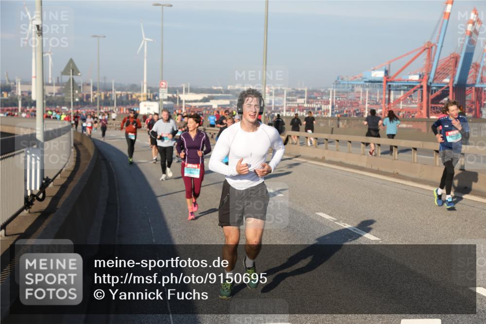 03.10.2025 - Köhlbrandbrückenlauf Yannick Fuchs http://msf.ph/oto/9150695 03.10.2025 08:43:00 Position 2  meine-sportfotos.de