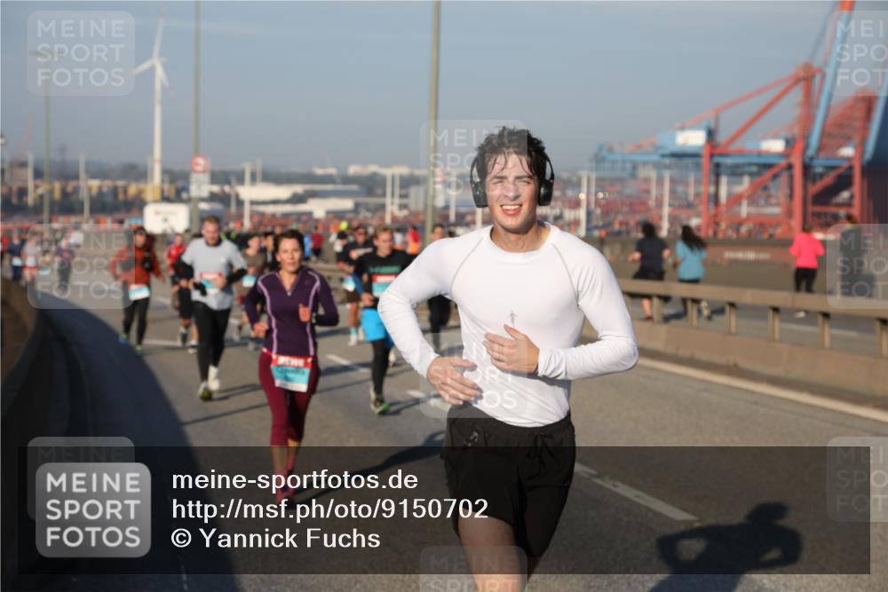 03.10.2025 - Köhlbrandbrückenlauf Yannick Fuchs http://msf.ph/oto/9150702 03.10.2025 08:43:01 Position 2  meine-sportfotos.de