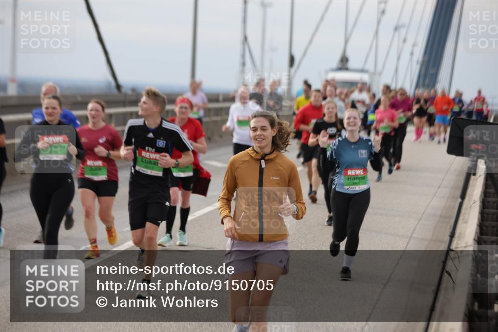 03.10.2025 - Köhlbrandbrückenlauf Jannik Wohlers http://msf.ph/oto/9150705 03.10.2025 15:56:19 Position 1  meine-sportfotos.de