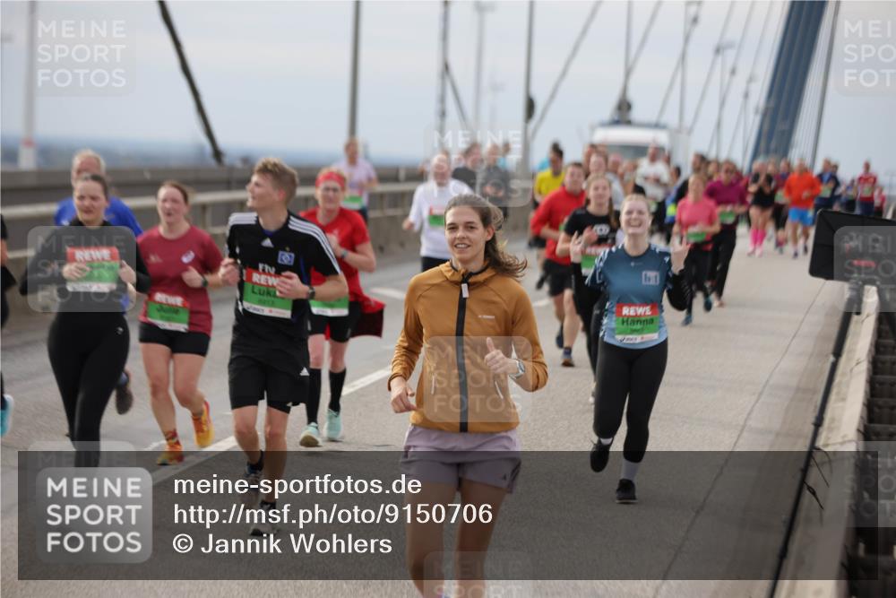 03.10.2025 - Köhlbrandbrückenlauf Jannik Wohlers http://msf.ph/oto/9150706 03.10.2025 15:56:19 Position 1  meine-sportfotos.de