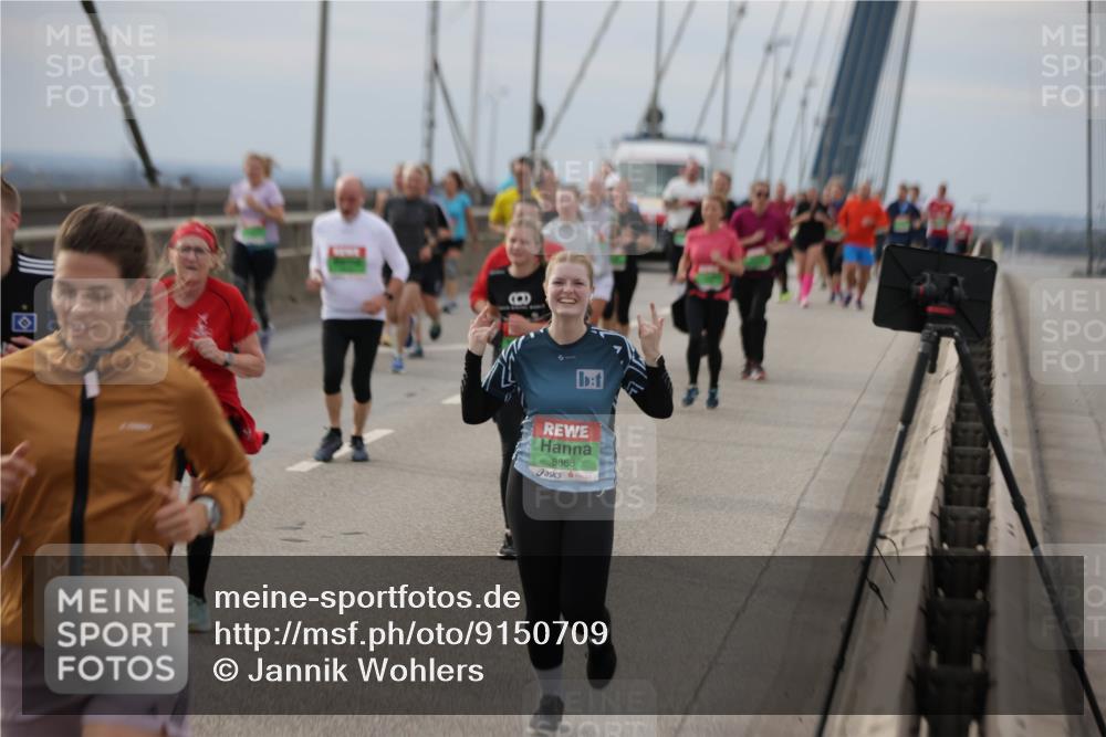 03.10.2025 - Köhlbrandbrückenlauf Jannik Wohlers http://msf.ph/oto/9150709 03.10.2025 15:56:20 Position 1 8868 meine-sportfotos.de