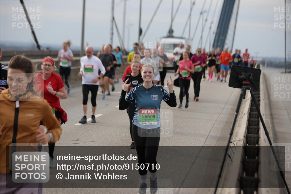 03.10.2025 - Köhlbrandbrückenlauf Jannik Wohlers http://msf.ph/oto/9150710 03.10.2025 15:56:20 Position 1 8868 meine-sportfotos.de