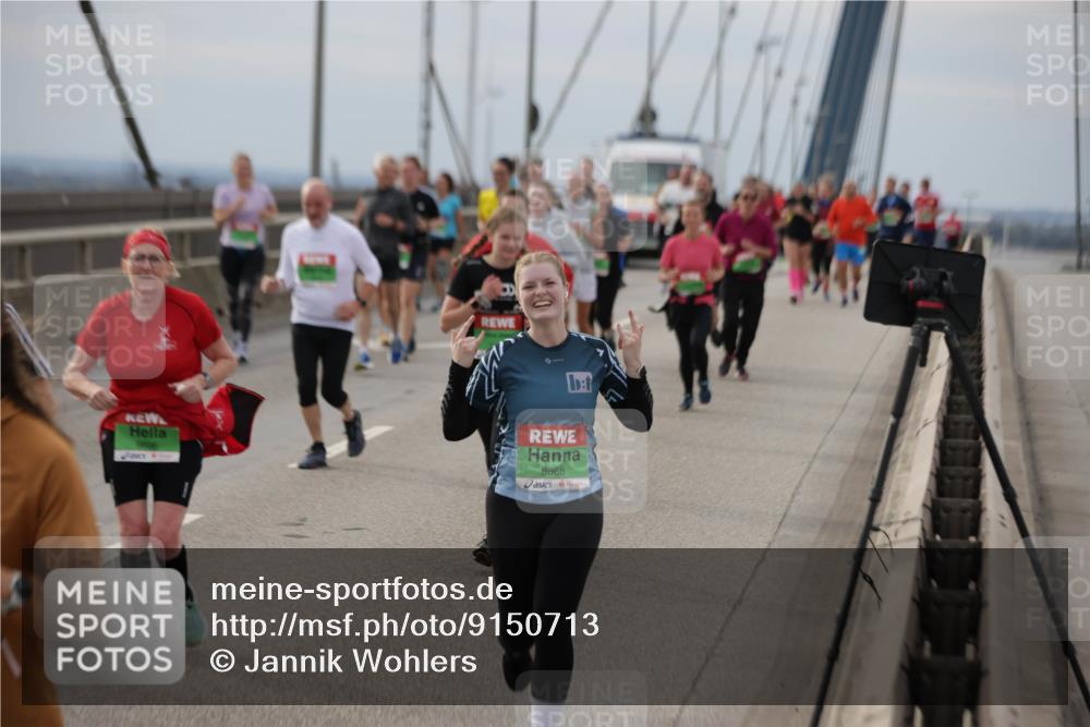 03.10.2025 - Köhlbrandbrückenlauf Jannik Wohlers http://msf.ph/oto/9150713 03.10.2025 15:56:20 Position 1 9806, 8868 meine-sportfotos.de