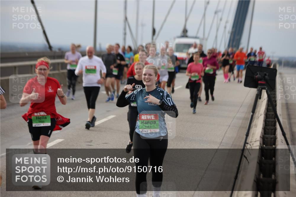 03.10.2025 - Köhlbrandbrückenlauf Jannik Wohlers http://msf.ph/oto/9150716 03.10.2025 15:56:20 Position 1 8868 meine-sportfotos.de
